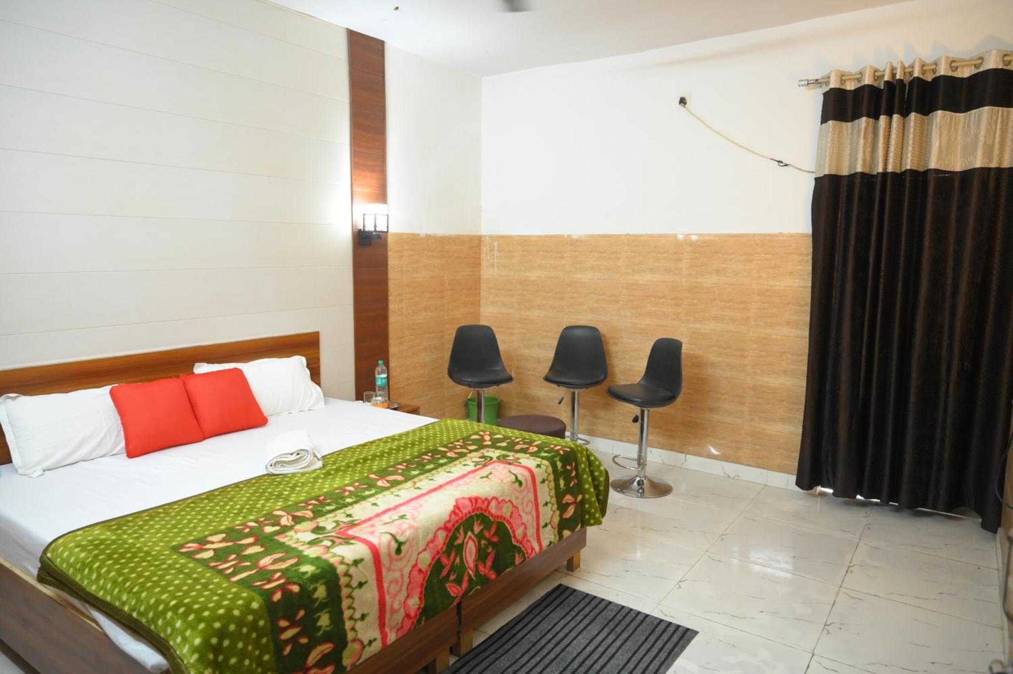Hotel Starlight Meerut Exterior photo