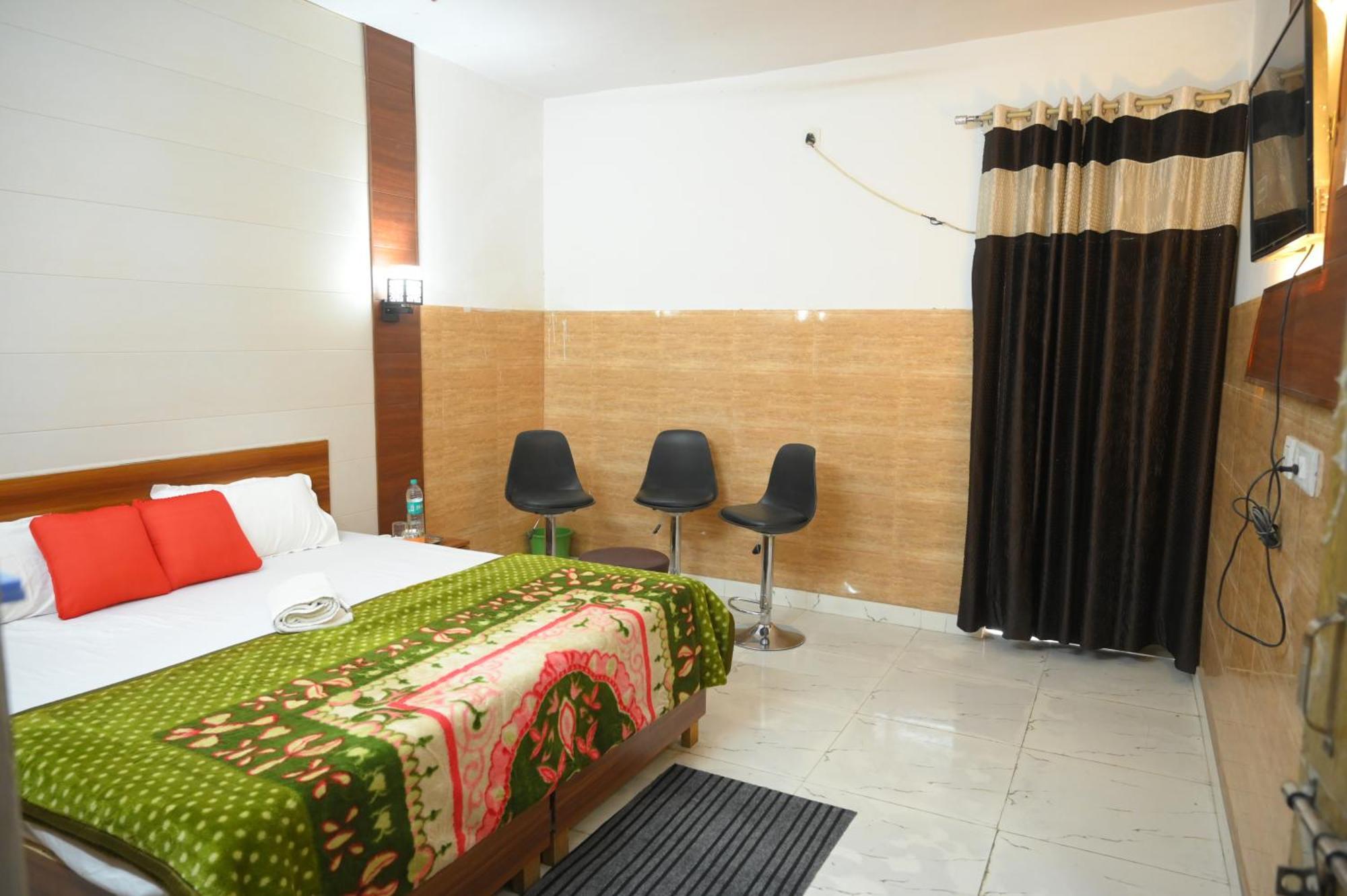 Hotel Starlight Meerut Exterior photo