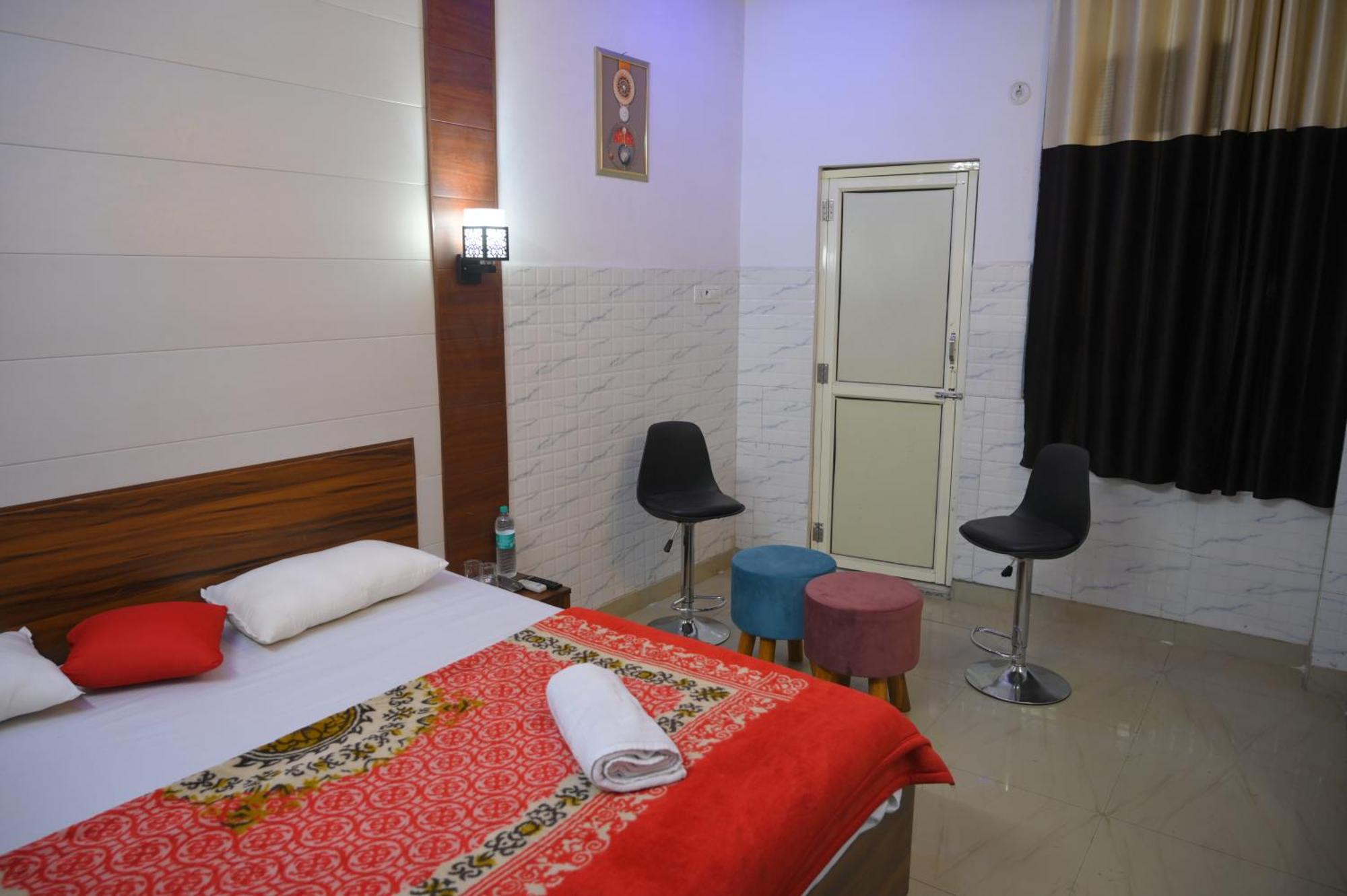 Hotel Starlight Meerut Exterior photo