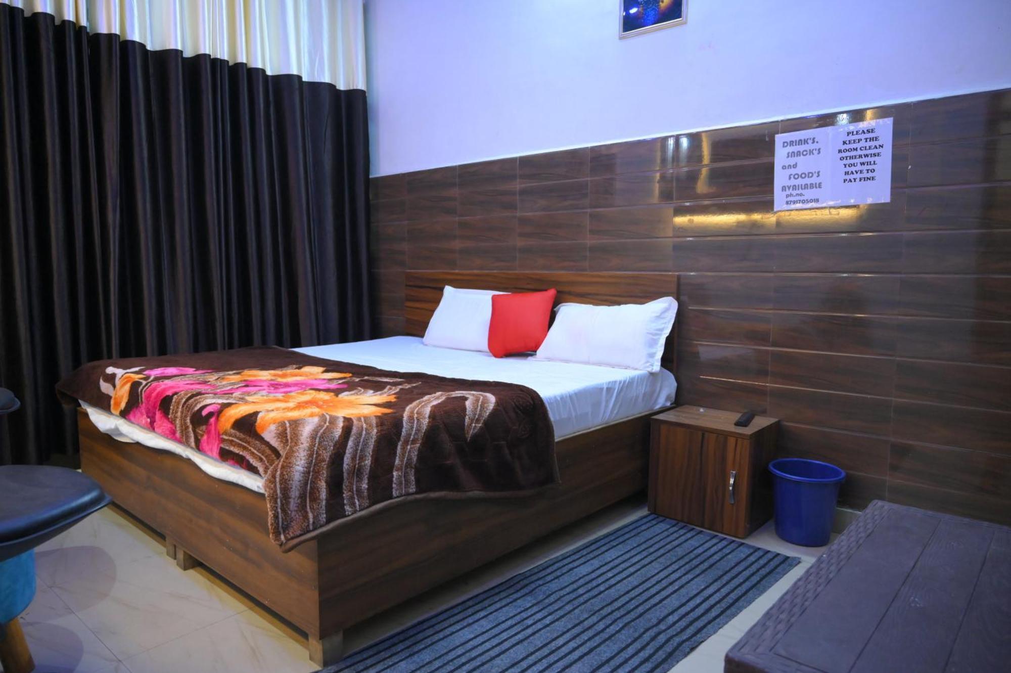 Hotel Starlight Meerut Exterior photo